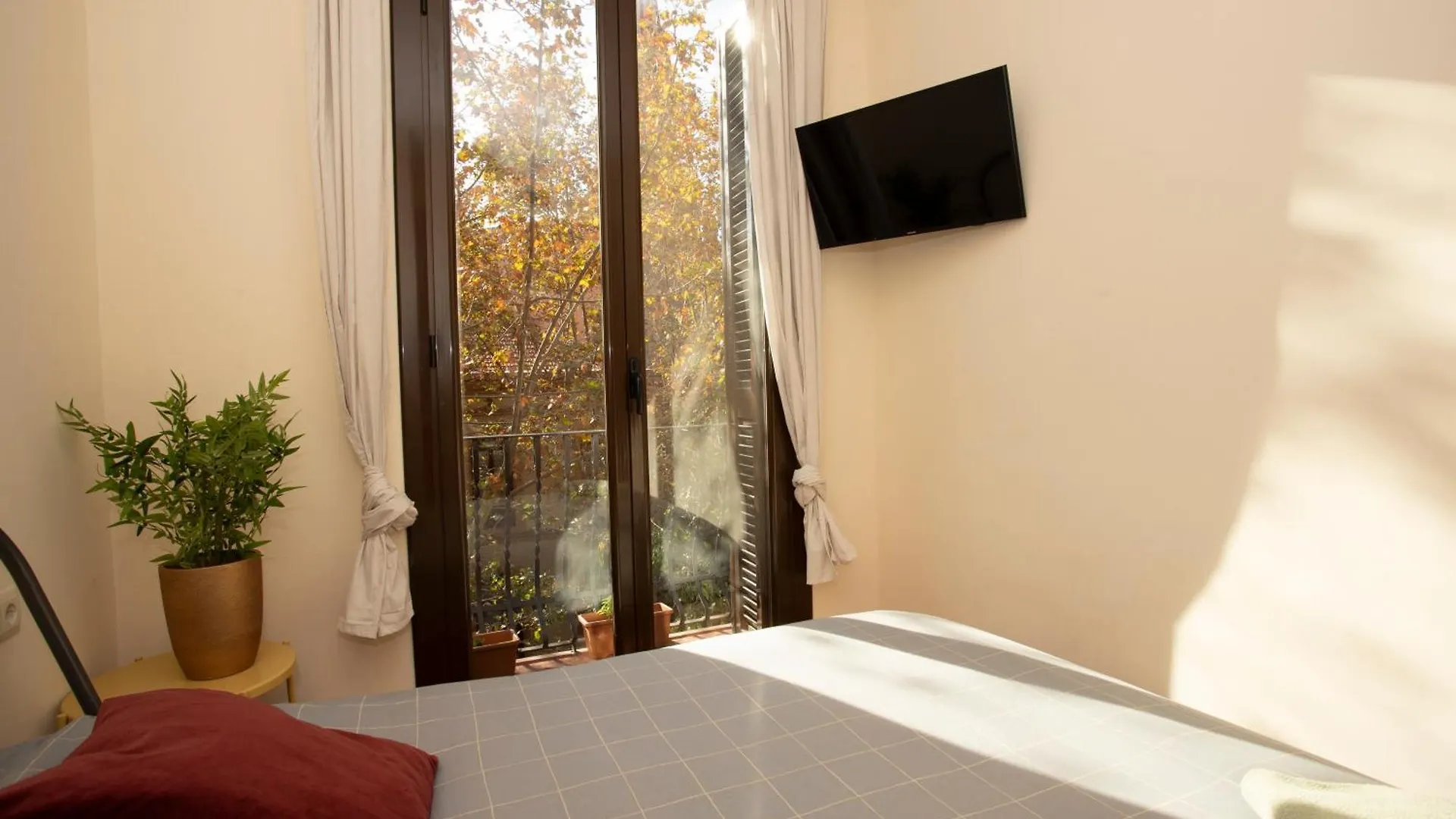 Radiant Vista Apartment Eixample Barcelona