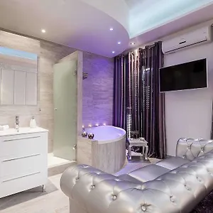 Romantic Barcelona Apartment Appartamento